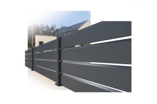 Commander en ligne des panneaux de clôture en aluminium lames semi-ajourées 21 cm
